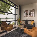 Cozy Riverside Escape * Maurik
