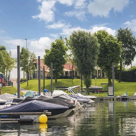 Luxurious On The Water In The Betuwe