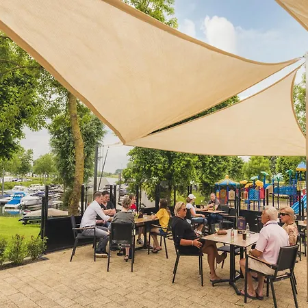 بيت للعطل Luxurious On The Water In The Betuwe