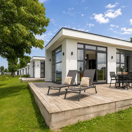 Ferienhaus Cozy Riverside Escape *