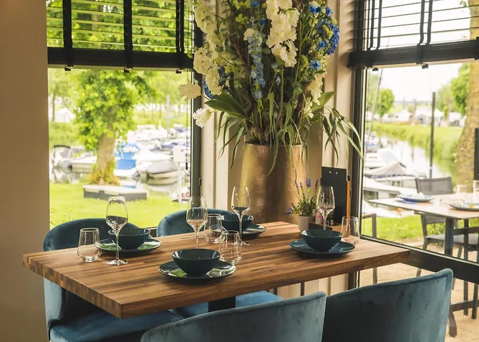 Cozy Riverside Escape Dom wakacyjny *