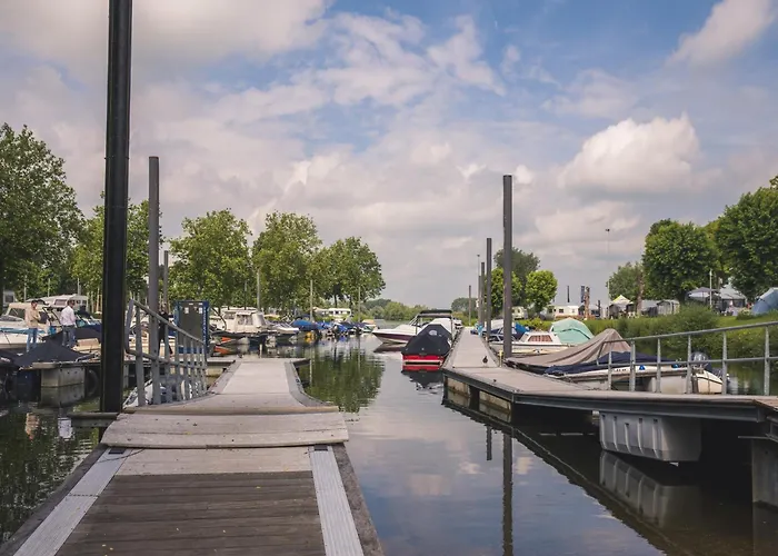 Cozy Riverside Escape Holiday home Maurik