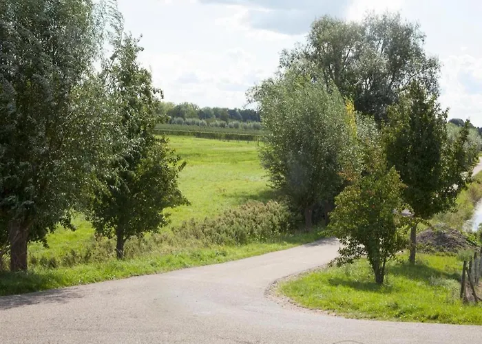 Cozy Riverside Escape Holiday home *